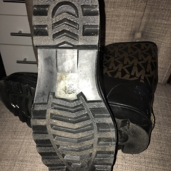 Michael Kors Rain Boot - Picture 2 of 2
